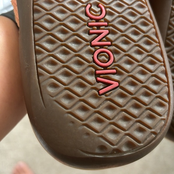 Vionic flip flops, sized 9; some wear, peach suede straps - Picture 5 of 6